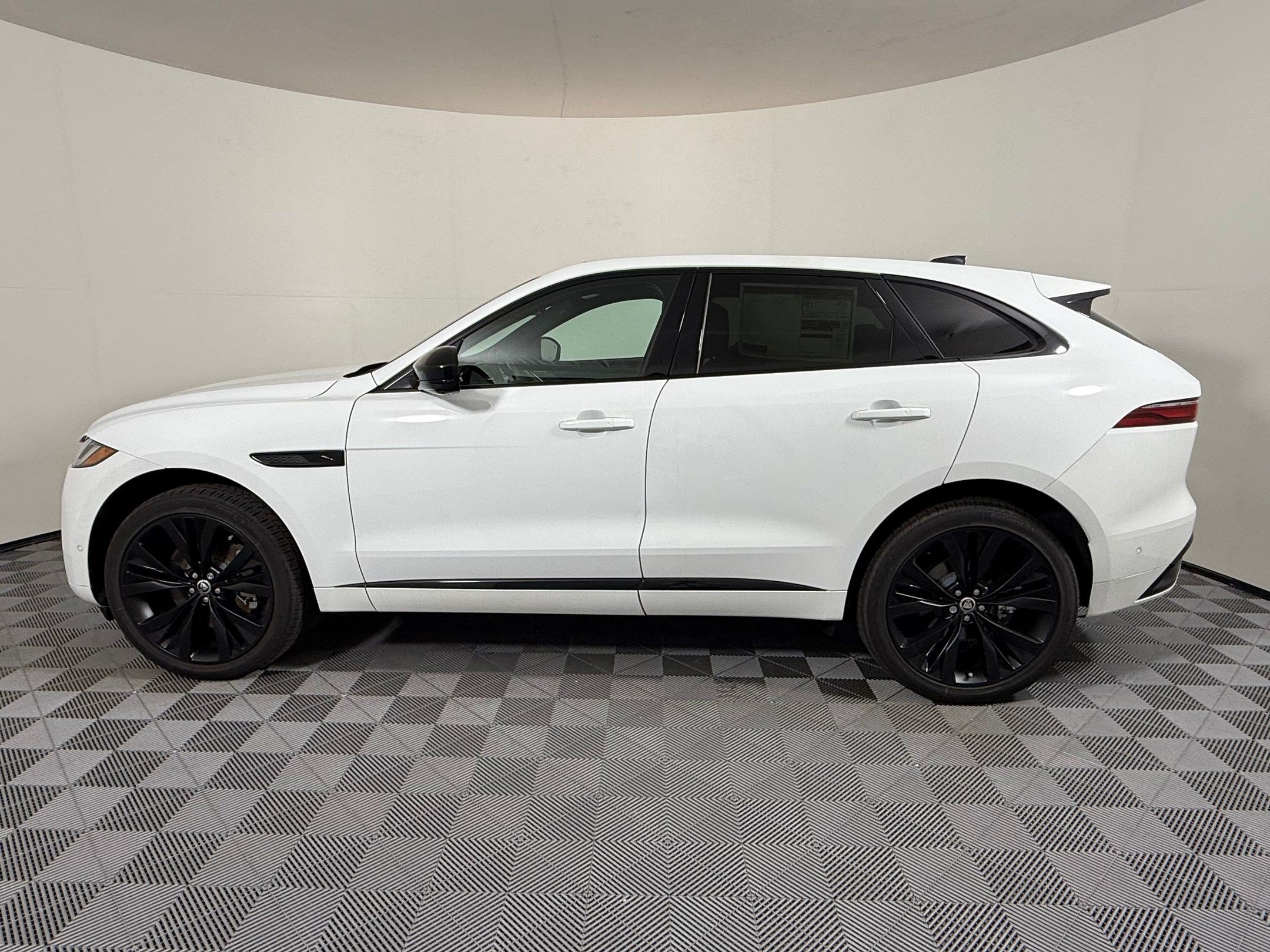 New 2026 Jaguar F-PACE R-Dynamic S AWD/4WD image 2