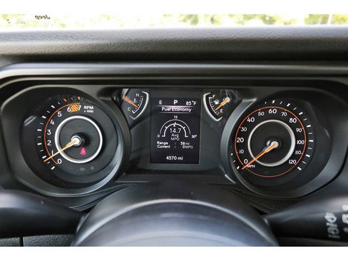 Used 2025 Jeep Wrangler Unlimited Sport AWD/4WD image 14