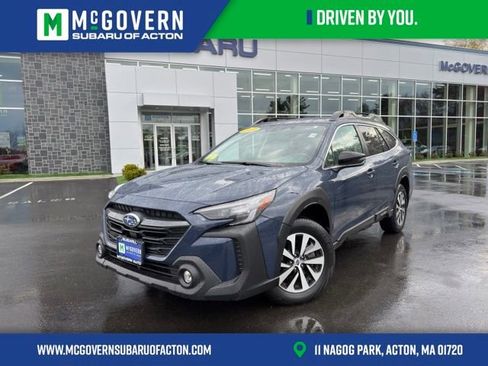 Used 2023 Subaru Outback Premium AWD/4WD image 1