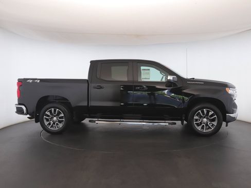 Used 2023 Chevrolet Silverado 1500 LT AWD/4WD image 22