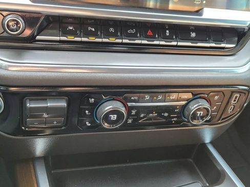 Used 2024 Chevrolet Silverado 1500 High Country w/ High Country Premium Package image 28