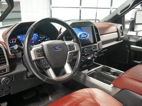 Certified 2022 Ford F250 Platinum image 9
