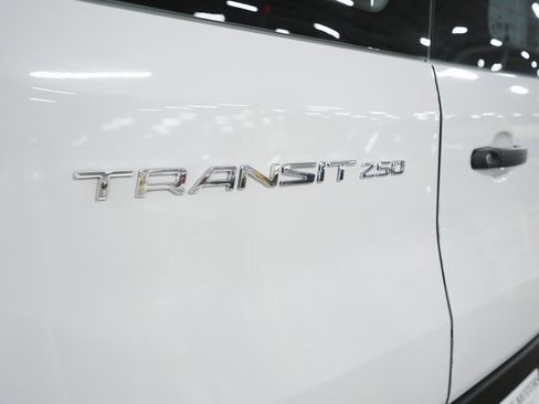 Used 2023 Ford Transit 250 Low Roof AWD w/ Exterior Upgrade Package image 28