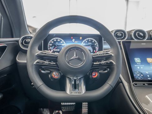 New 2025 Mercedes-Benz GLC 43 AMG 4MATIC image 9