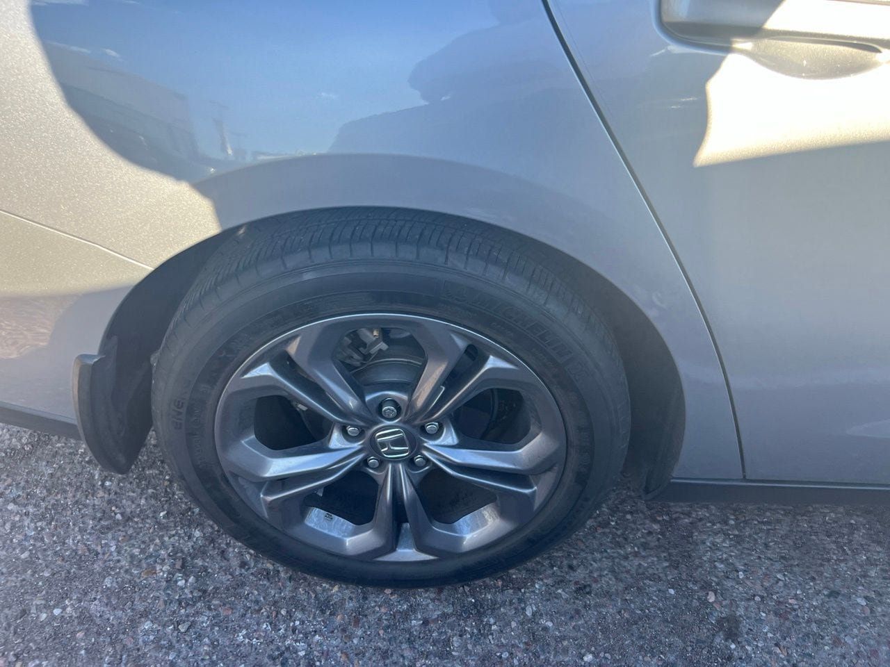 Used 2023 Honda Accord EX image 11