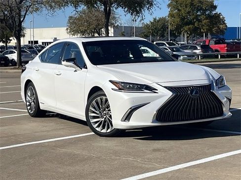 Used 2021 Lexus ES 300h Ultra Luxury w/ Accessory Package 2 image 2