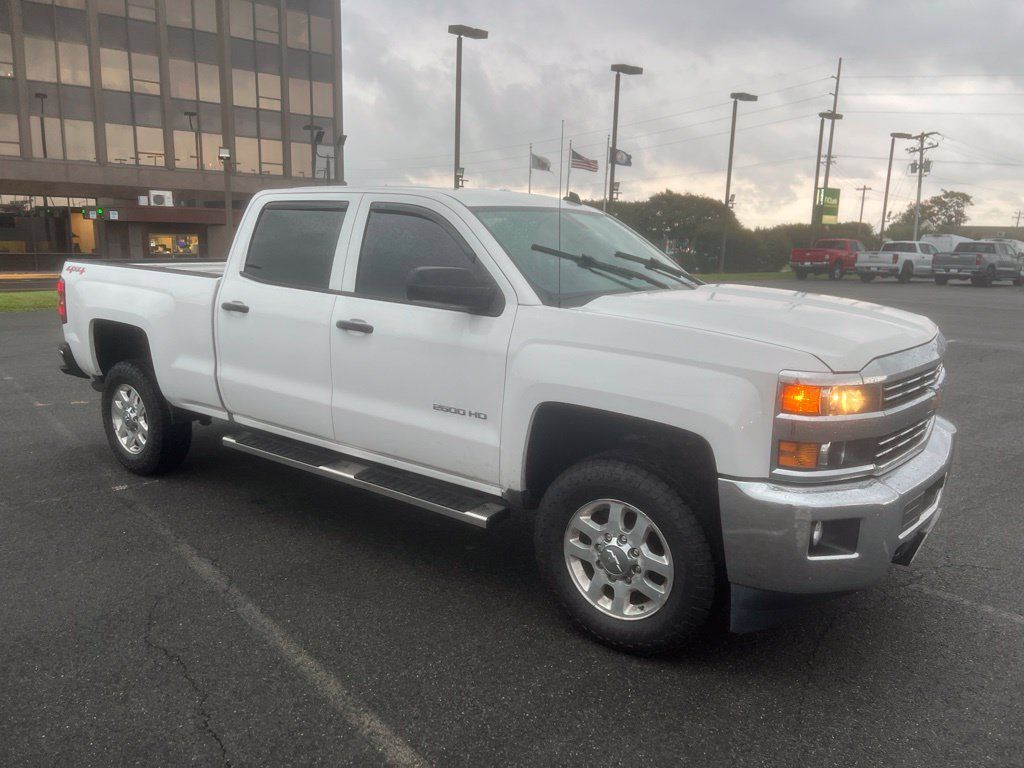 Used 2015 Chevrolet Silverado 2500 LT w/ LT Convenience Package AWD/4WD image 5