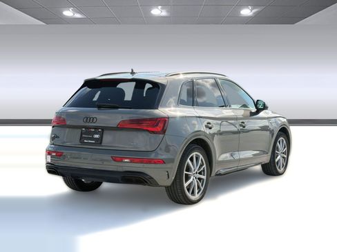 Used 2023 Audi Q5 e Premium Plus w/ Premium Plus Package AWD/4WD image 9