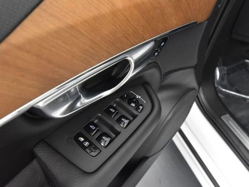 Used 2022 Volvo XC90 T8 Inscription Expression w/ Climate Package image 20