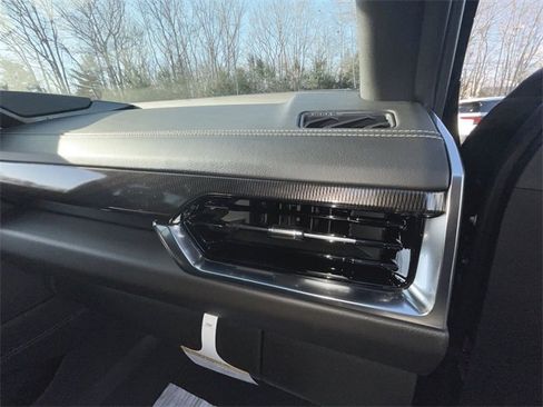 New 2026 GMC Yukon XL Elevation image 29