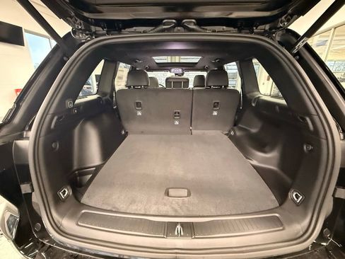 New 2025 Jeep Grand Cherokee Limited image 8