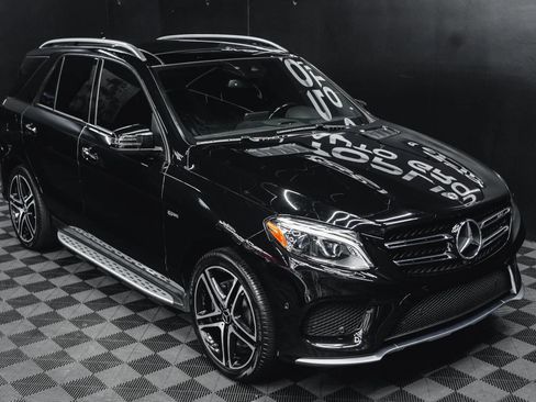 Used 2018 Mercedes-Benz GLE 43 AMG 4MATIC w/ Premium 2 Package image 28