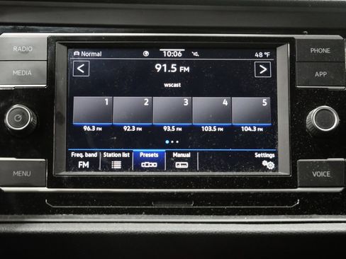 Used 2020 Volkswagen Jetta GLI image 16