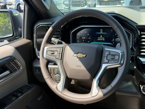 New 2026 Chevrolet Silverado 1500 LTZ w/ LTZ Premium Package AWD/4WD image 8