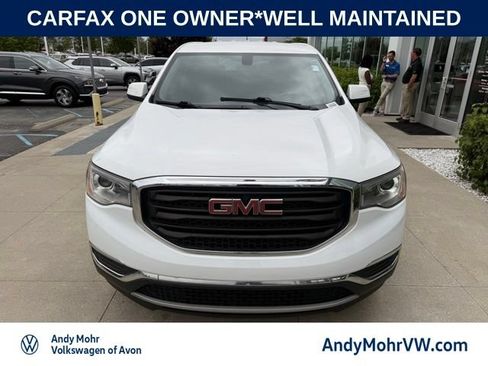 Used 2018 GMC Acadia SLE FWD image 2