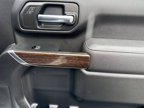 Used 2024 GMC Sierra 3500 SLE w/ SLE Convenience Package image 22