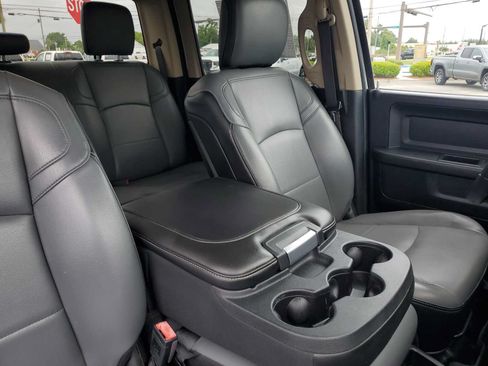 Used 2019 RAM 2500 Tradesman w/ Chrome Appearance Group AWD/4WD image 24
