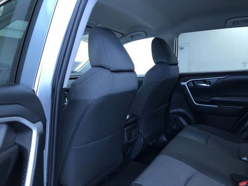 Certified 2025 Toyota RAV4 XLE image 19