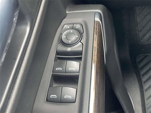 Used 2022 GMC Sierra 1500 SLE image 24