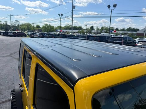 Used 2015 Jeep Wrangler Unlimited Sport w/ Quick Order Package 24S AWD/4WD image 66