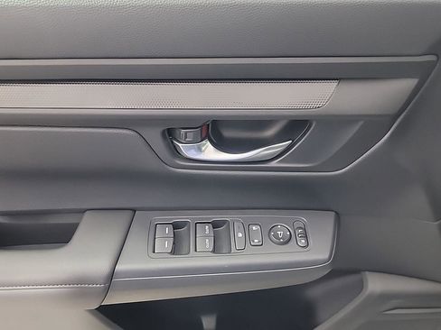 Certified 2025 Honda CR-V EX image 35