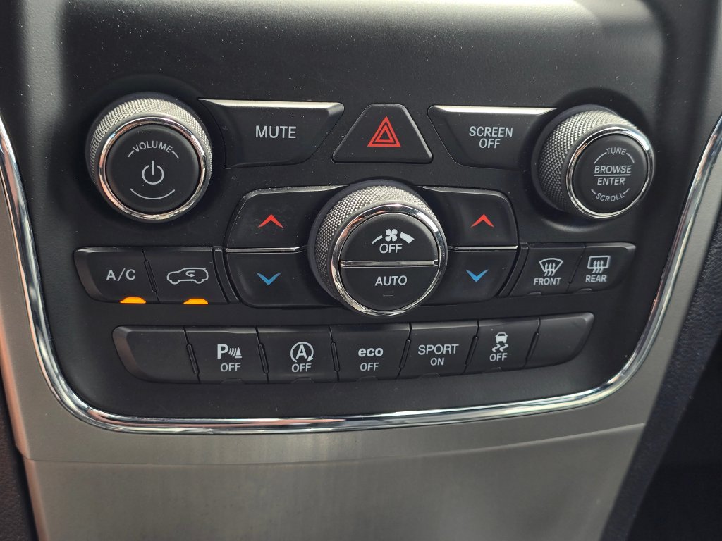 Used 2018 Jeep Grand Cherokee Limited AWD/4WD image 38
