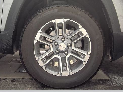 Certified 2025 GMC Terrain Elevation FWD image 6
