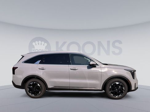 New 2026 Kia Sorento S FWD image 8