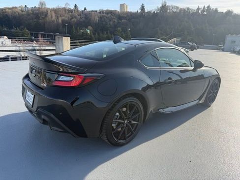 Certified 2024 Toyota GR86 Premium image 10
