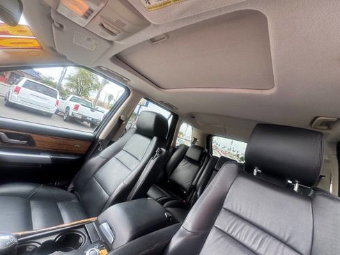 Used 2009 Land Rover Range Rover Sport HSE image 18