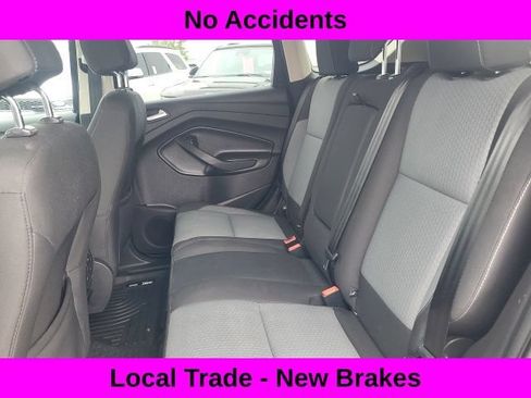 Used 2017 Ford Escape SE w/ Equipment Group 201A FWD image 11