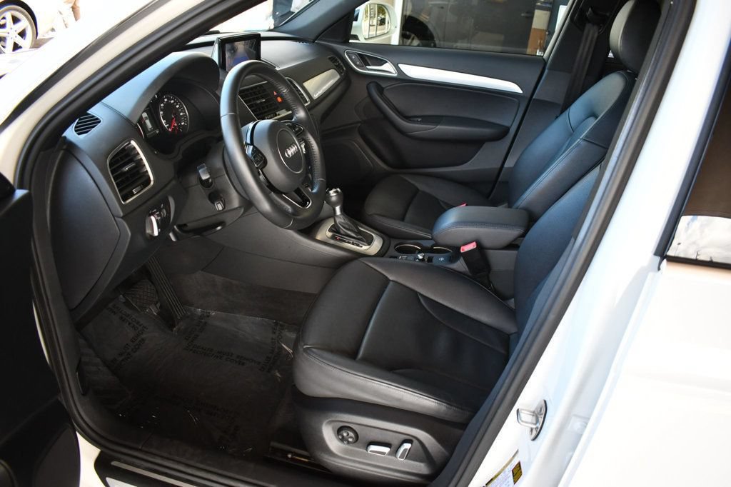Used 2018 Audi Q3 2.0T Premium Plus w/ Premium Plus Package AWD/4WD image 40