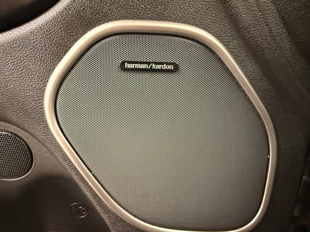 Used 2020 Dodge Durango R/T w/ Technology Group AWD/4WD image 18