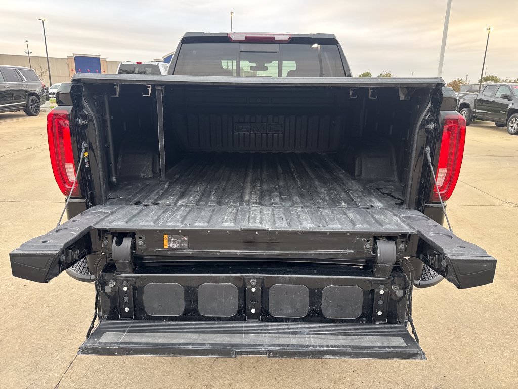 Used 2021 GMC Sierra 1500 SLT w/ SLT Premium Plus Package AWD/4WD image 7