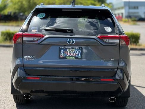 Used 2024 Toyota RAV4 SE w/ Weather & Moonroof Package AWD/4WD image 4