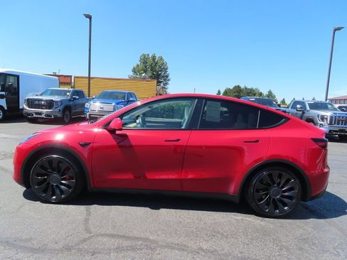 Used 2022 Tesla Model Y Performance AWD/4WD image 4