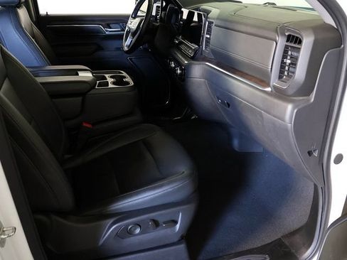 Used 2024 GMC Sierra 1500 SLT AWD/4WD image 34