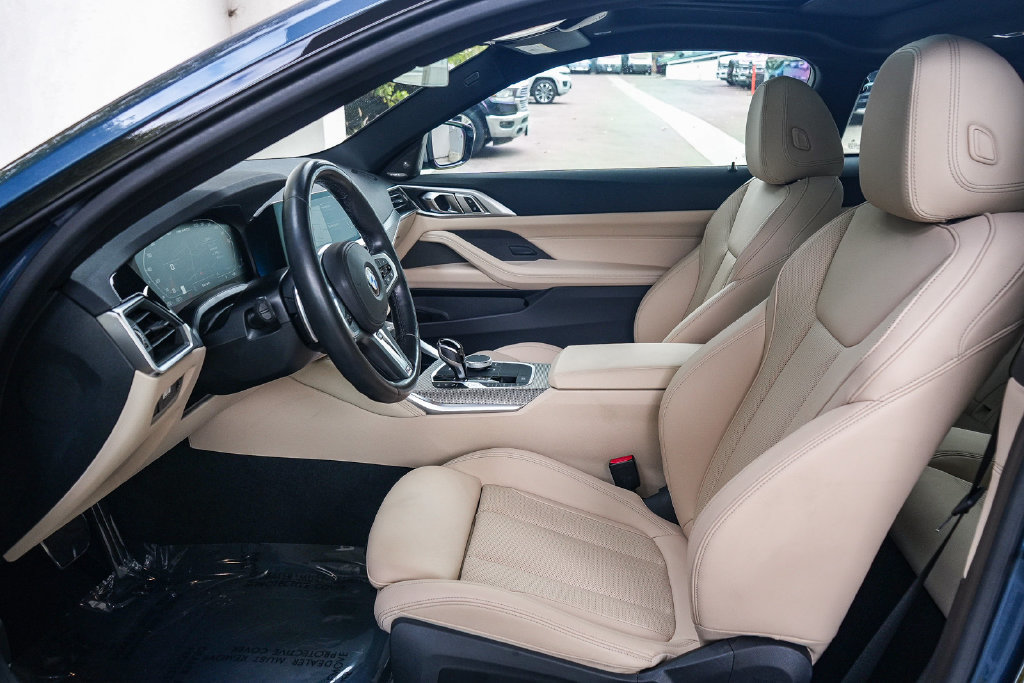 Used 2023 BMW M440i Coupe w/ Premium Package RWD image 17