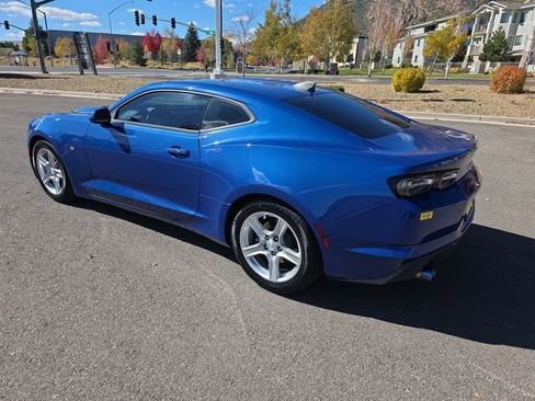 Used 2020 Chevrolet Camaro LT w/ Technology Package image 5