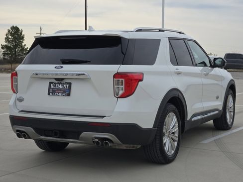 Used 2021 Ford Explorer King Ranch w/ Premium Technology Package image 8