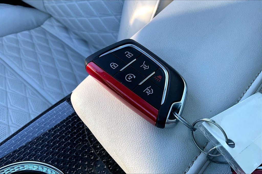 Certified 2025 Cadillac Escalade V AWD/4WD image 10