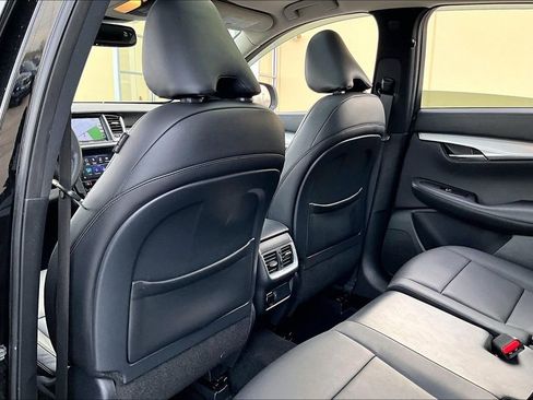 Certified 2019 INFINITI QX50 Luxe w/ Navigation Package image 31