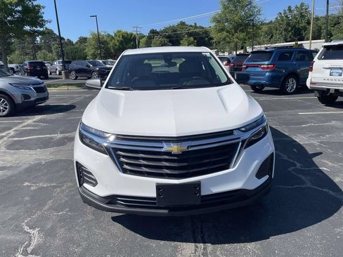 Certified 2024 Chevrolet Equinox LS FWD image 2