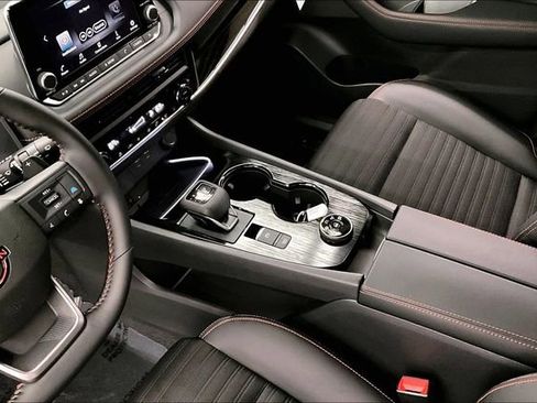 New 2026 Nissan Rogue SV image 9