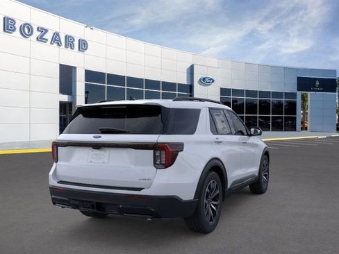 New 2026 Ford Explorer ST-Line image 9