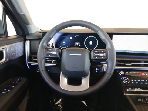 Used 2025 Hyundai Santa Fe Limited image 12