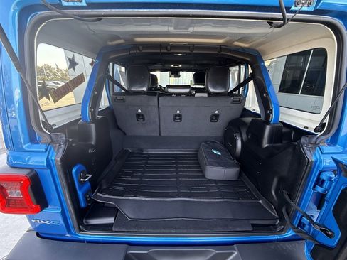 Used 2021 Jeep Wrangler Unlimited Sahara w/ Cold Weather Group image 24