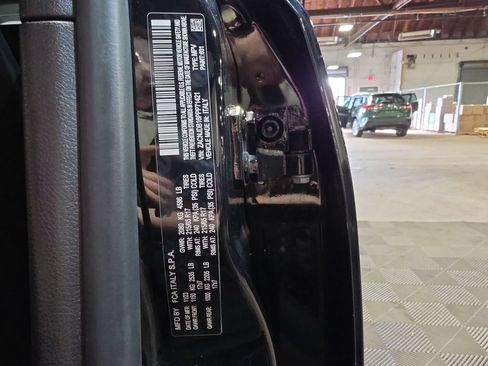 Used 2023 Jeep Renegade Latitude AWD/4WD image 26