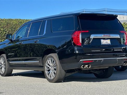 Used 2021 GMC Yukon XL Denali w/ Denali Premium Package image 7