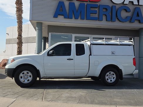 Used 2021 Nissan Frontier S image 3
